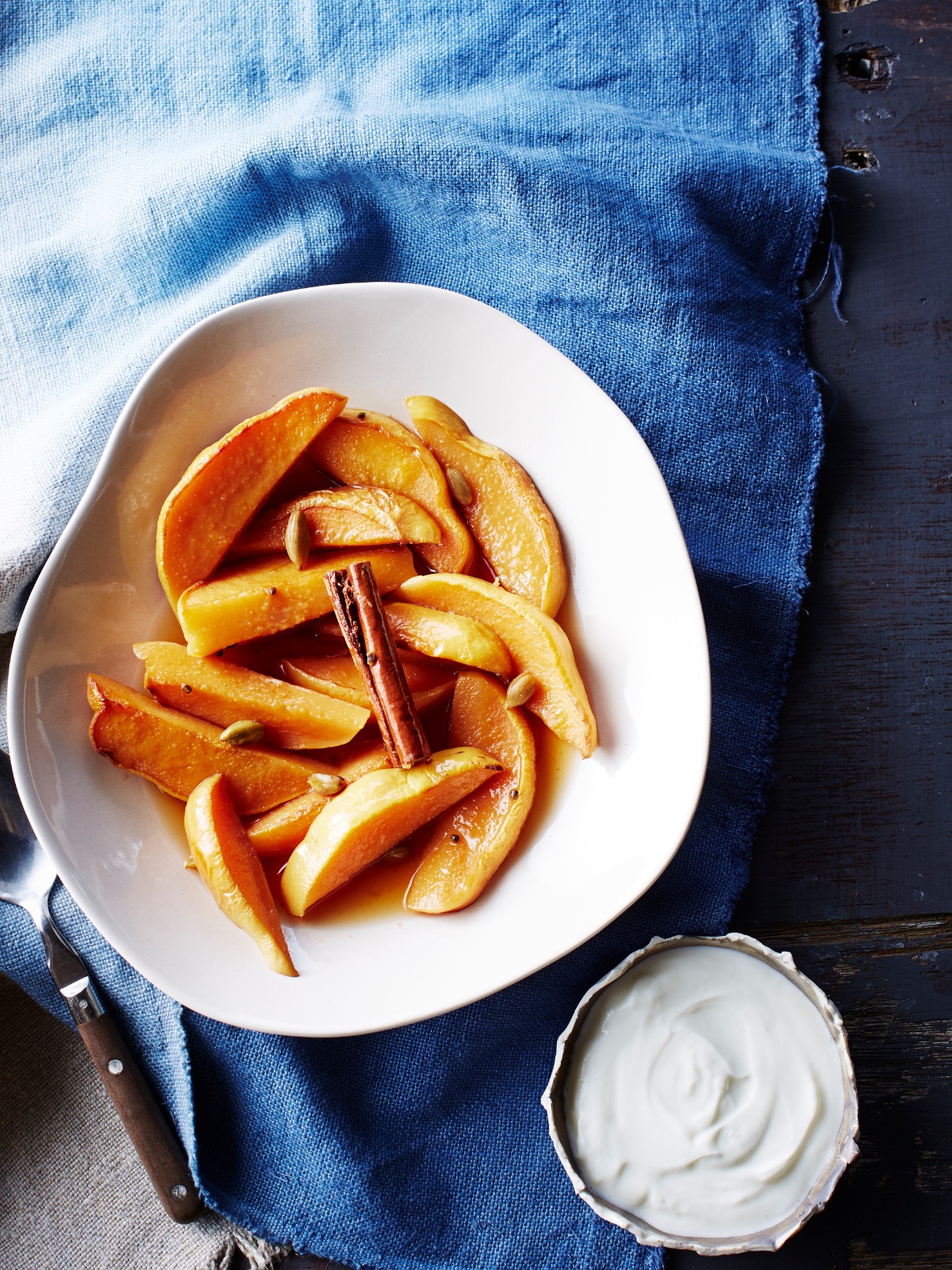 Cinnamon Apple Wedges